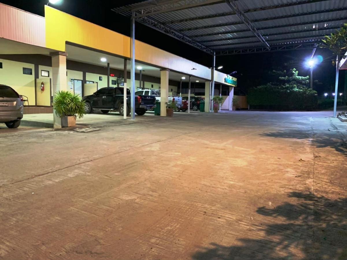 Garden Place Phetchabun Exterior foto