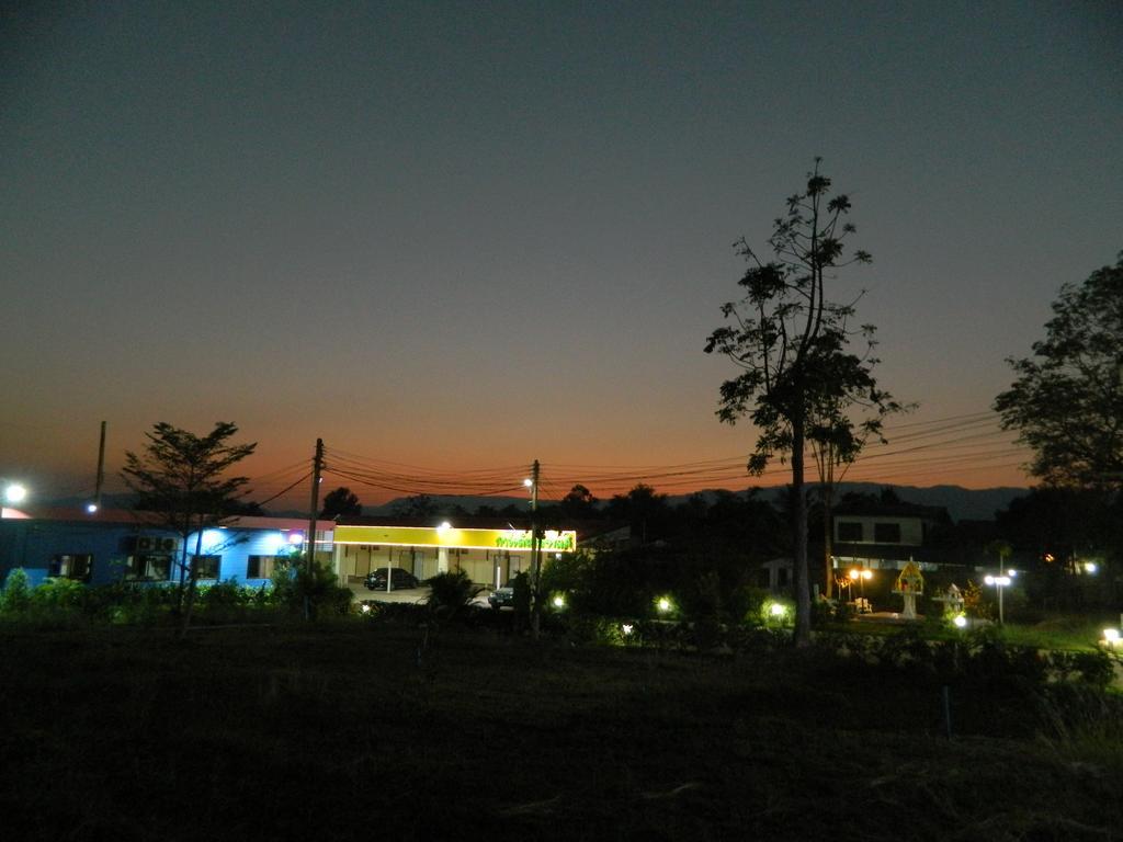 Garden Place Phetchabun Exterior foto